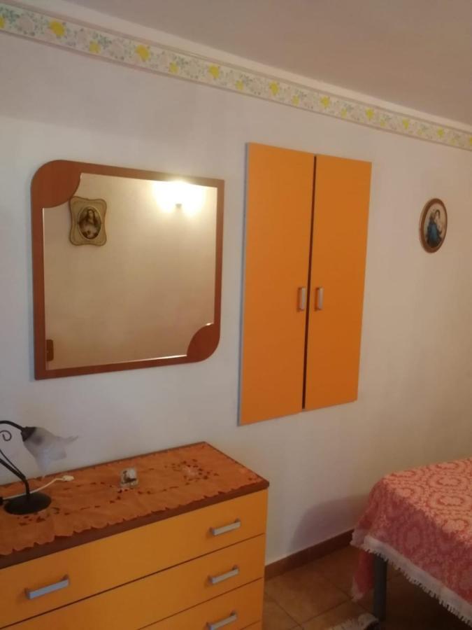 Casa- Vacanza Giro' Aieta Esterno foto