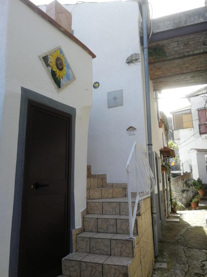 Casa- Vacanza Giro' Aieta Esterno foto
