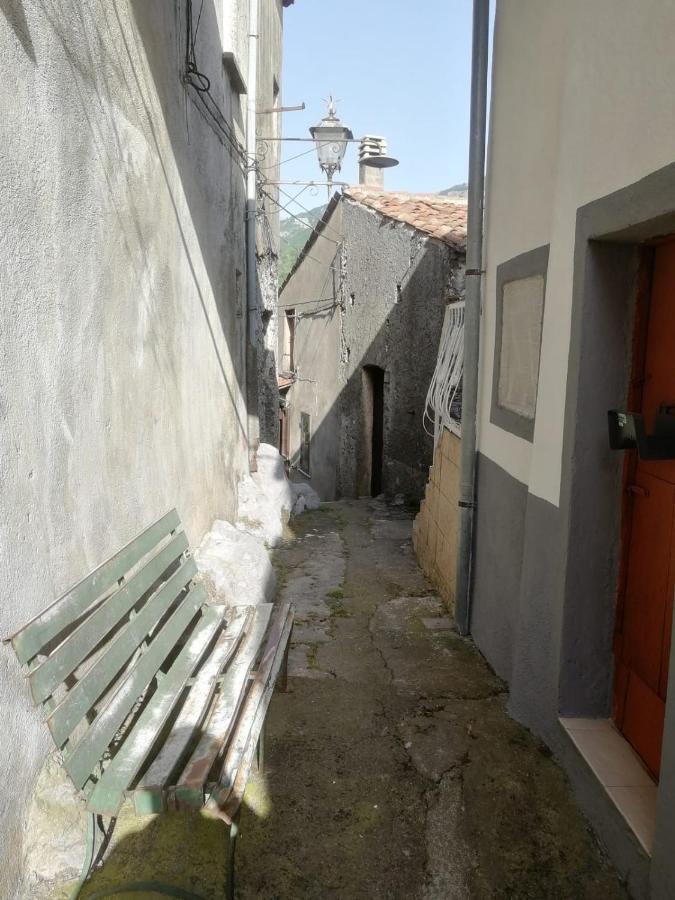Casa- Vacanza Giro' Aieta Esterno foto